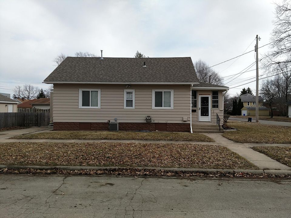 1st image of 927 Van Wie Ave
