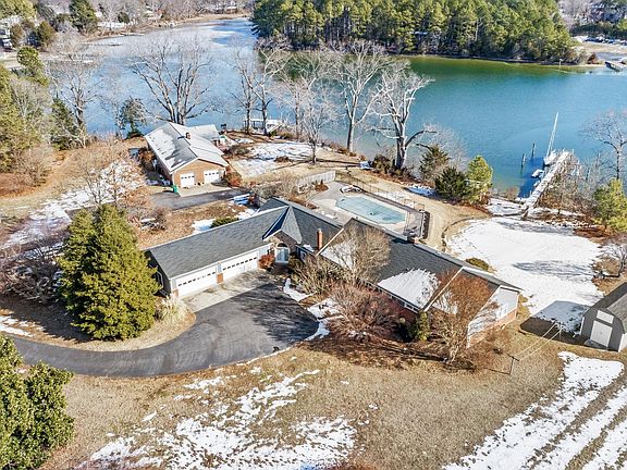 5th image of 21790 Cove Ln