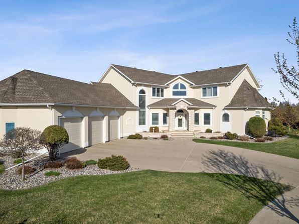 4126 Timberline Dr S, Fargo, ND 58104