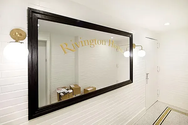 Rented by REAL New York | media 2