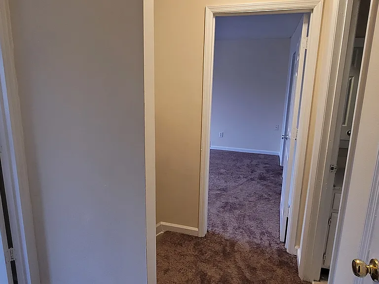 2082 Montgomery Trl — Photo 16