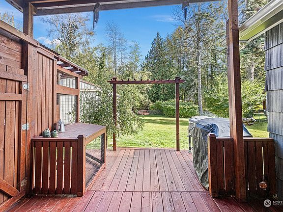 4th image of 13629 Manor Way