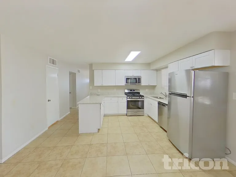 3749 W Butler Dr — Photo 6