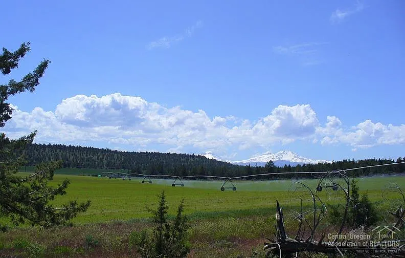 70020 Hunt Rd photo 1