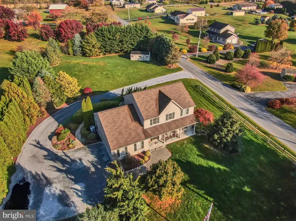 8 Power Dr, Bernville, PA 19506