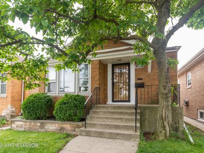 5905 W 55th St #202, Chicago, IL, 60638