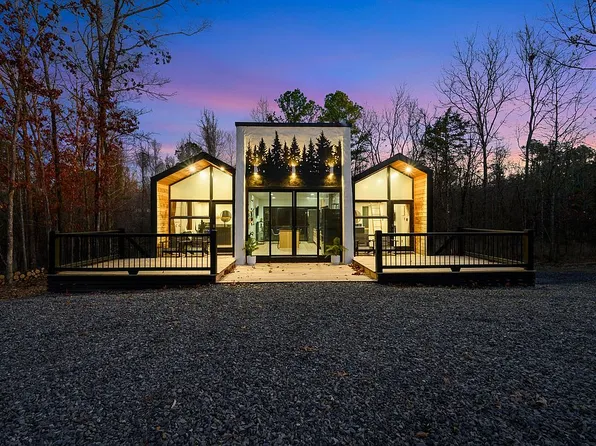 26 Kissingfish Ct, Broken Bow, OK 74728