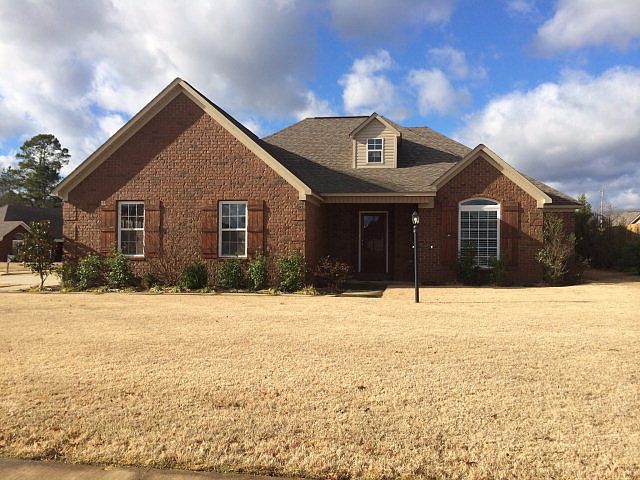 1st image of 200 Eura Cv