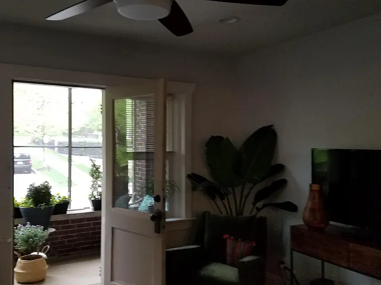 5123 Wyandotte St #3 — Photo 8