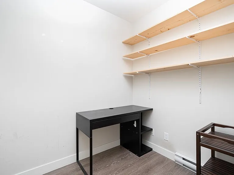 1588 Hastings St E #415 — Photo 12