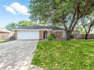 1321 Sparrow Ct, Desoto, TX 75115
