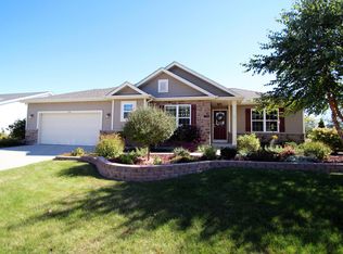 1129 Red Oak Cir, Johnson Creek, WI 53094