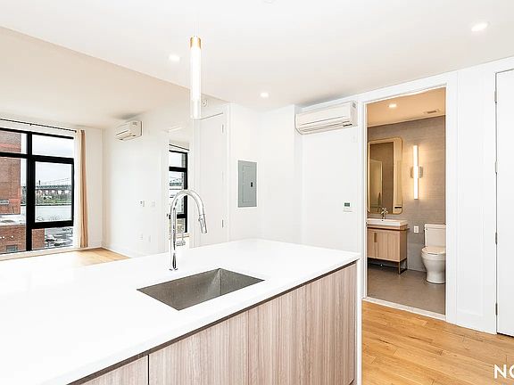 2nd image of 2-24 26th Ave #623