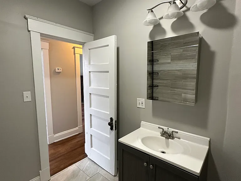 4500 Ashland Ave #2 — Photo 11