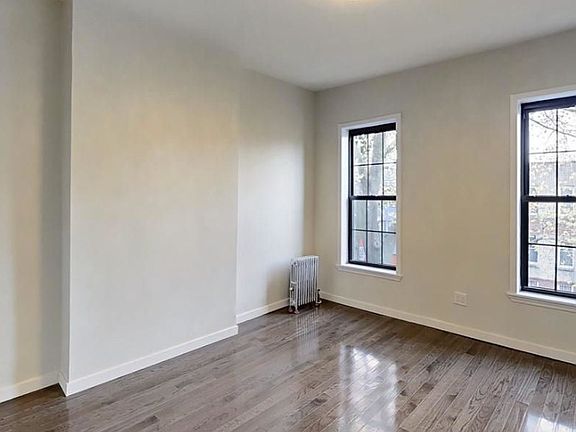 2nd image of 1240 Putnam Ave