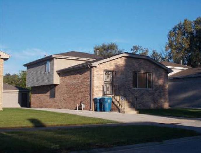 1st image of 14446 Hoyne Ave