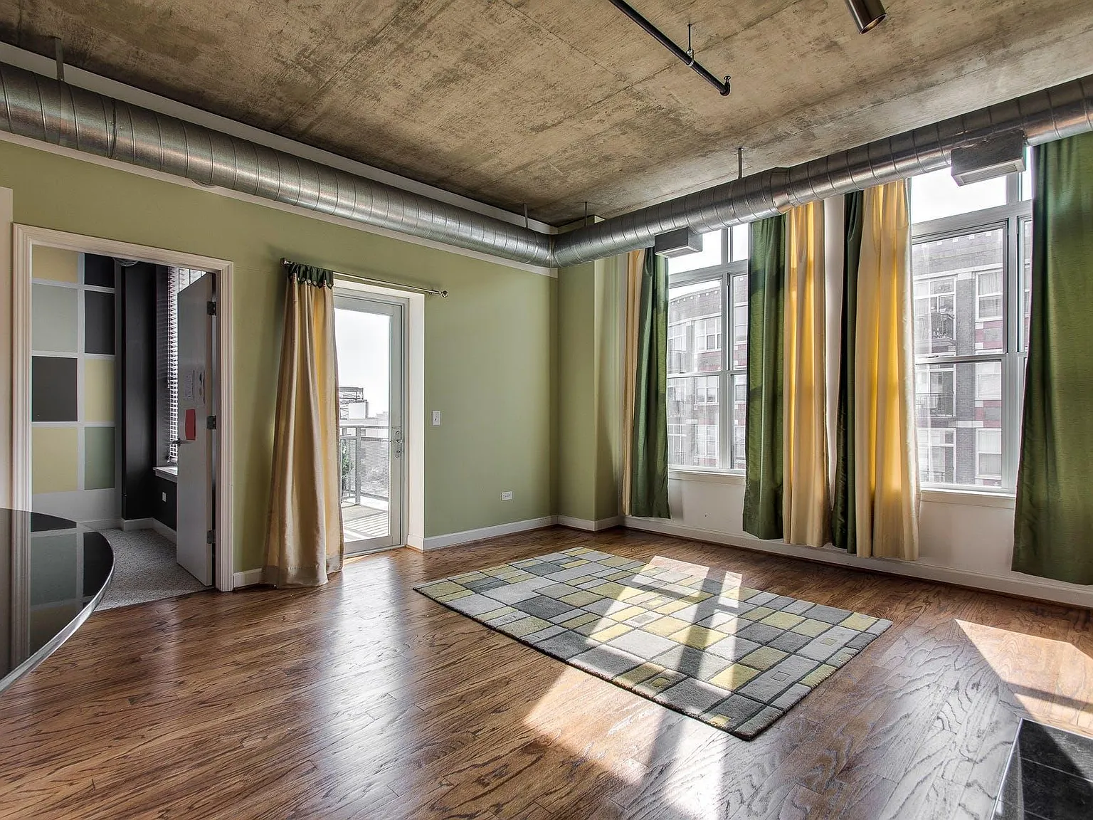 2 bed, 1.5 bath, 1259 sqft, $3,450 — Photo 3