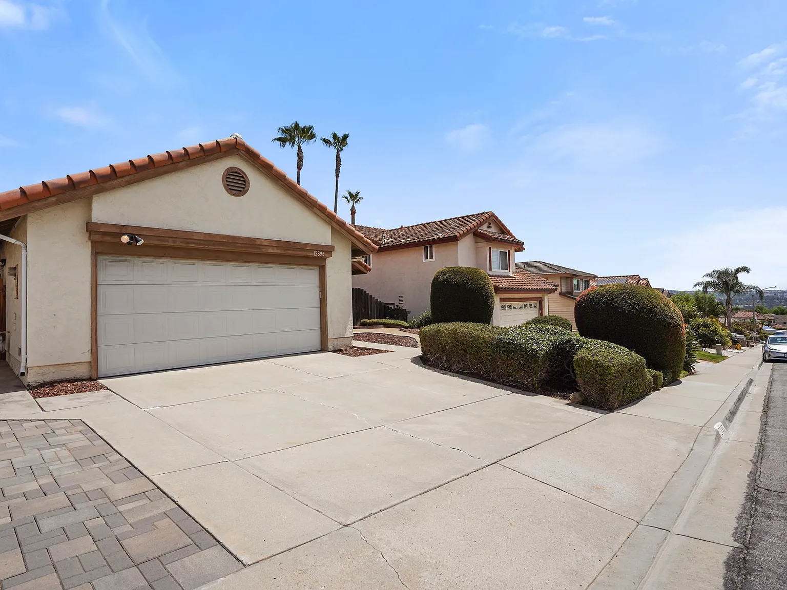 3 bed, 1316 sqft, $4,500 — Photo 2