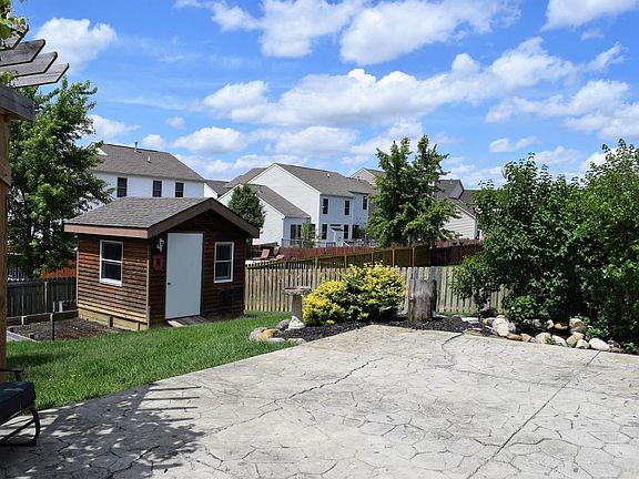 5th image of 1875 Creekview Dr
