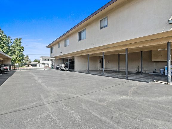 2nd image of 514 E Cypress St #15
