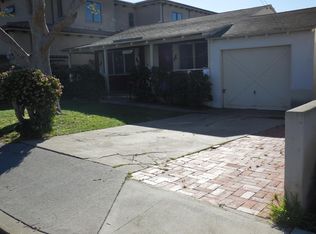 1756 5th St, Manhattan Beach, CA 90266