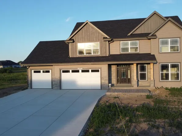 W278N9070 South Red Fox RUN, Pewaukee, WI 53072