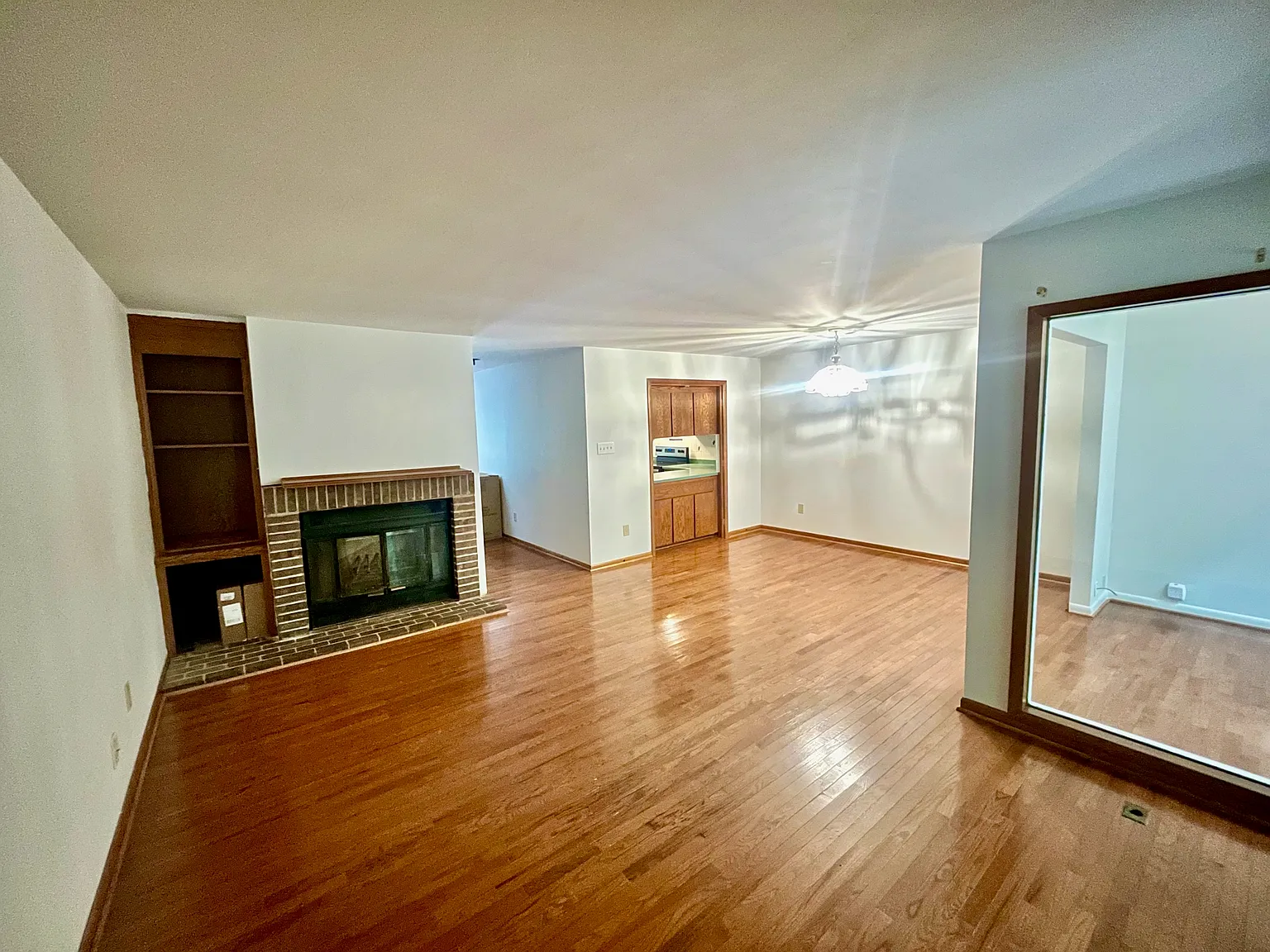 2 bed, 2.5 bath, $1,450 — Photo 2