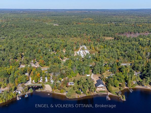 5349 Calabogie Rd, Greater Madawaska, ON K0J 1H0