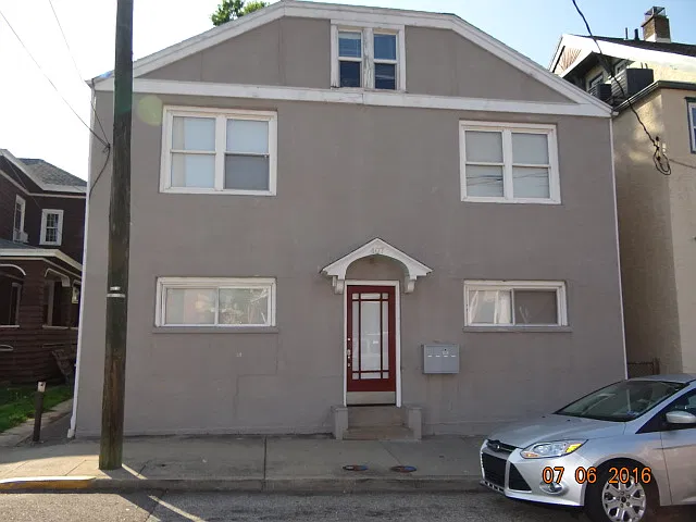 407 Maxwell St #D