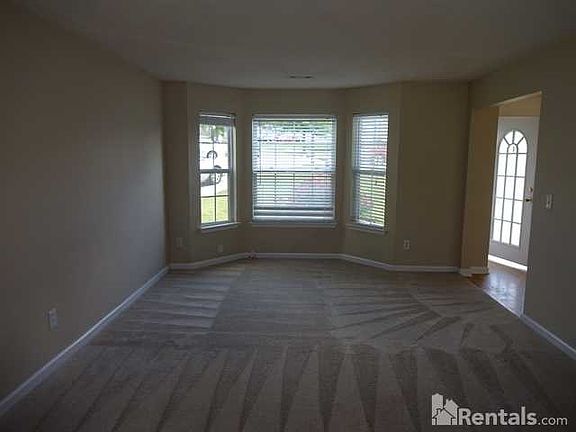 2nd image of 4273 Arabian Way