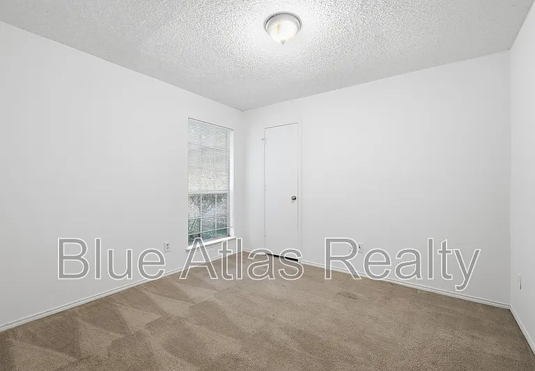 4101 Gentle Springs Dr — Photo 15