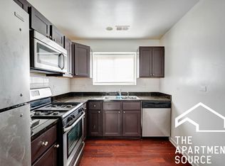 2530 W Fitch Ave, Chicago, IL 60645