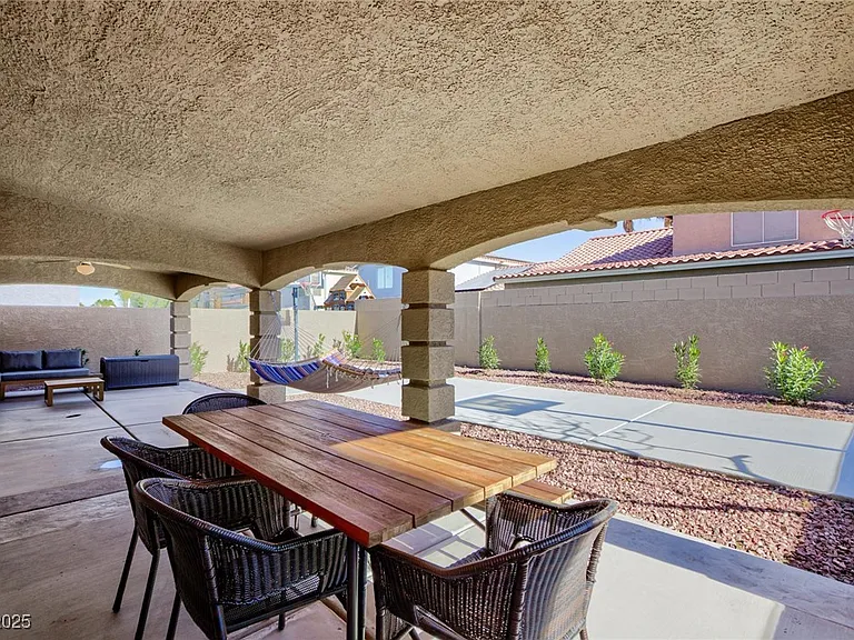 9762 Silver Dusk Ct — Photo 3
