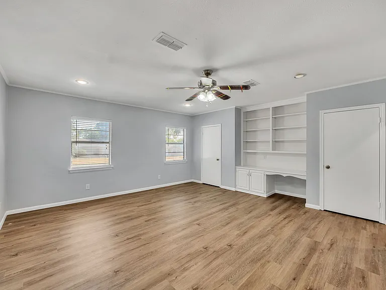 716 Melrose Dr — Photo 11