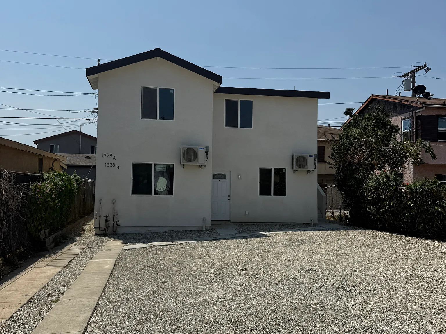 2 bed, 950 sqft, $2,200 — Photo 1