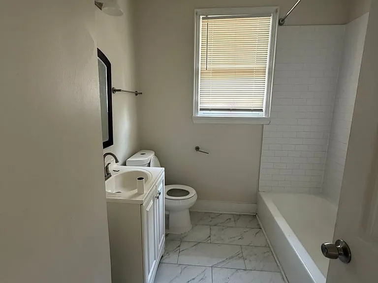 734 Spring St — Photo 7