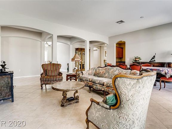 4th image of 10779 Bramante Dr