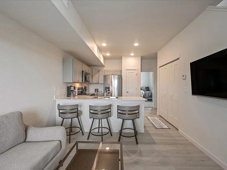 1724 Richard Martin Dr — Photo 10
