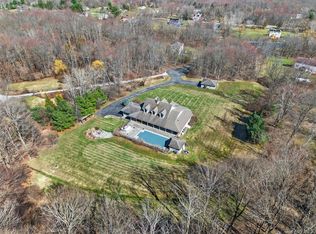 5 Deer Meadow Drive, Wallkill, NY 12589