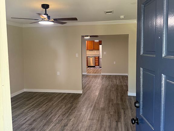 5th image of 2521 Kingsport Ave