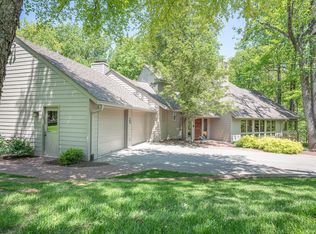 6549 Tallwood Dr, Roanoke, VA 24018