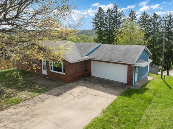 639 Glen Dale Heights Rd, Glen Dale, WV 20003