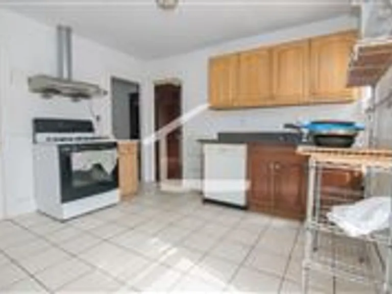 59 Etna St #2 — Photo 6