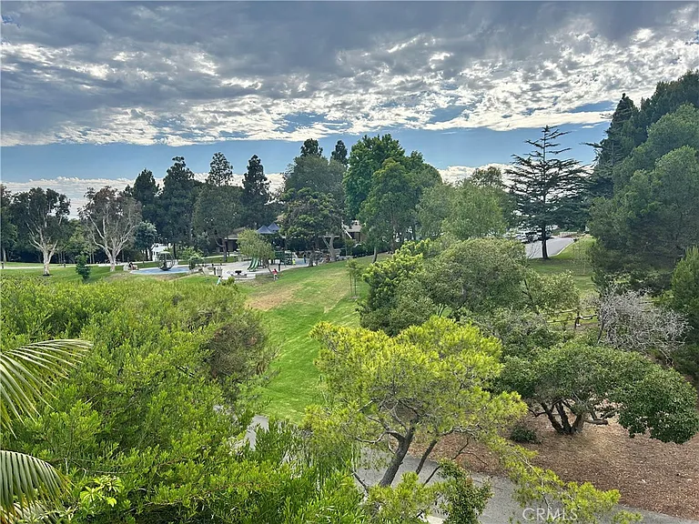825 Hibiscus Ct — Photo 19