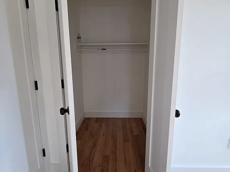 119 Rochelle St #2 — Photo 5
