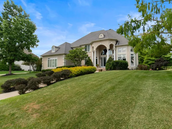 5484 Larissa Pl, Carmel, IN 46033