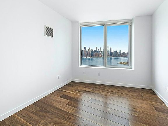 3rd image of 21 India St #29B