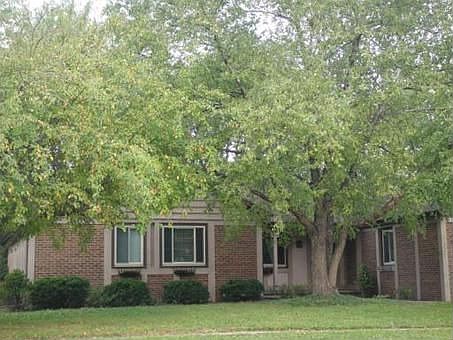 1st image of 347 Fox Trail Dr