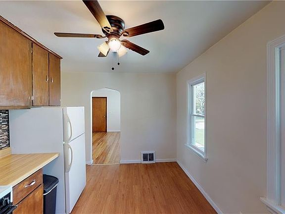 2nd image of 2221 Downing Ave