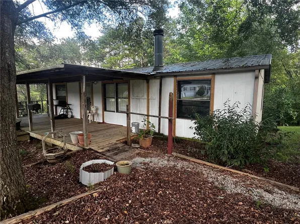 1084 Westminster Hwy, Westminster, SC 29693